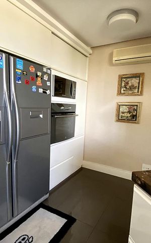 Apartamento à venda com 194m², 3 quartos e 4 vagasCozinha