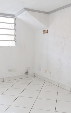 Casa à venda com 68m², 2 quartos e 1 vaga Casa à venda com 68m², 2 quartos e 1 vagaSala
