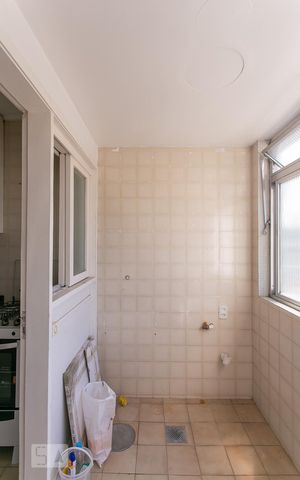 Apartamento para alugar com 80m², 2 quartos e sem vagaÁrea de Serviço
