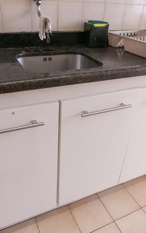 Apartamento para alugar com 80m², 2 quartos e sem vagaDetalhe cozinha