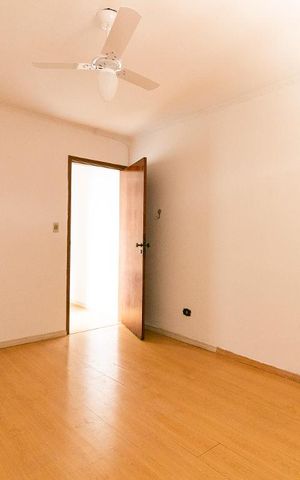 Casa à venda com 200m², 3 quartos e 5 vagasQuarto 3