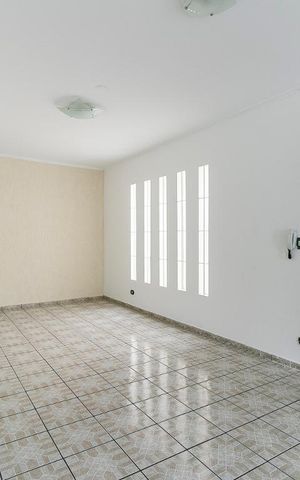 Casa à venda com 200m², 3 quartos e 5 vagasSala
