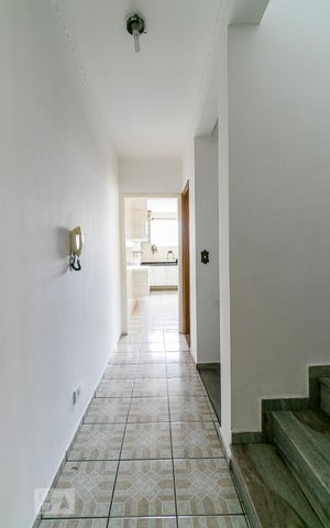 Casa à venda com 200m², 3 quartos e 5 vagasCorredor
