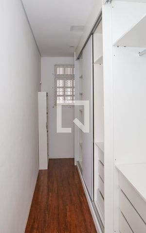 Casa à venda com 390m², 3 quartos e 3 vagas Casa à venda com 390m², 3 quartos e 3 vagasSuíte 1