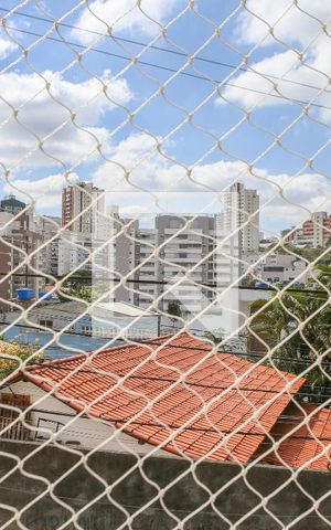 Casa à venda com 390m², 3 quartos e 3 vagas Casa à venda com 390m², 3 quartos e 3 vagasVista da Suíte 2
