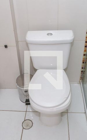 Casa à venda com 390m², 3 quartos e 3 vagas Casa à venda com 390m², 3 quartos e 3 vagasBanheiro da Suíte 2