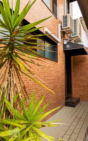Casa de condomínio para alugar com 160m², 2 quartos e 1 vagaFachada