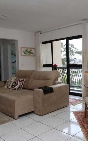 Apartamento à venda com 74m², 2 quartos e 1 vagaSala