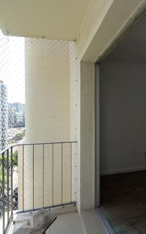 Apartamento à venda com 62m², 2 quartos e 1 vaga Apartamento à venda com 62m², 2 quartos e 1 vagaVaranda