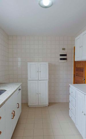Apartamento à venda com 100m², 2 quartos e 1 vagaCozinha