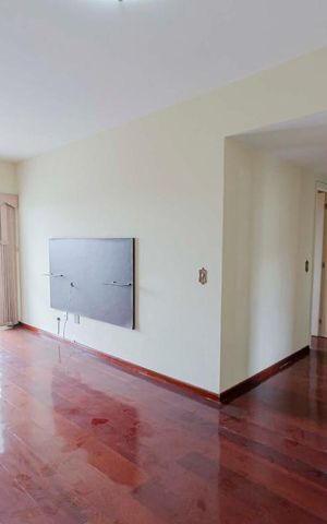 Apartamento à venda com 100m², 2 quartos e 1 vagaSala