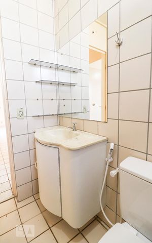 Apartamento para alugar com 60m², 2 quartos e 1 vaga Apartamento para alugar com 60m², 2 quartos e 1 vagaBanheiro