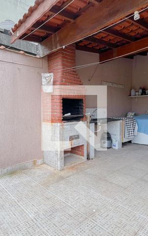Casa à venda com 135m², 3 quartos e 2 vagas Casa à venda com 135m², 3 quartos e 2 vagasÁrea - Churrasqueira