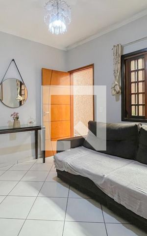 Casa à venda com 135m², 3 quartos e 2 vagas Casa à venda com 135m², 3 quartos e 2 vagasSala