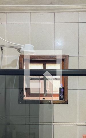 Casa à venda com 135m², 3 quartos e 2 vagas Casa à venda com 135m², 3 quartos e 2 vagasBanheiro Social