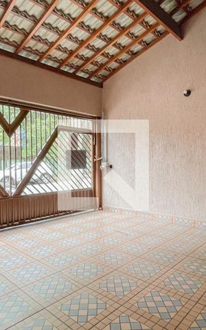 Casa à venda com 135m², 3 quartos e 2 vagas Casa à venda com 135m², 3 quartos e 2 vagasGaragem