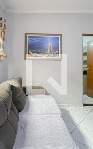 Casa à venda com 135m², 3 quartos e 2 vagas Casa à venda com 135m², 3 quartos e 2 vagasSala