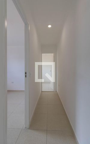 Casa à venda com 283m², 4 quartos e 2 vagas Casa à venda com 283m², 4 quartos e 2 vagasCorredor