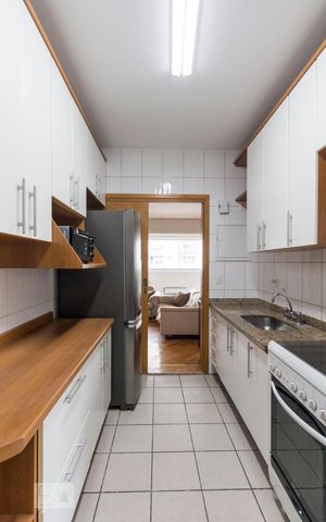 Apartamento à venda com 90m², 3 quartos e 2 vagasCozinha