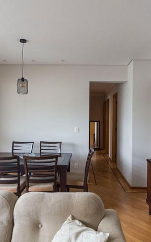 Apartamento à venda com 90m², 3 quartos e 2 vagasSala