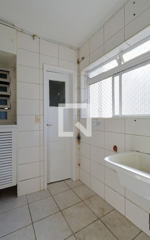 Apartamento à venda com 98m², 3 quartos e 1 vaga Apartamento à venda com 98m², 3 quartos e 1 vagaÁrea de serviço