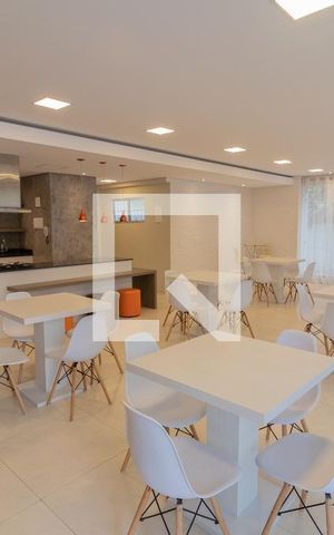 Apartamento à venda com 98m², 3 quartos e 1 vaga Apartamento à venda com 98m², 3 quartos e 1 vagaÁrea comum - Salão de festas
