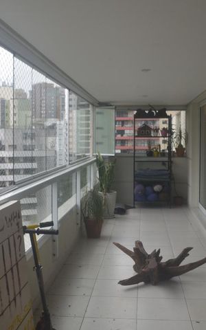 Apartamento à venda com 211m², 3 quartos e 3 vagasvaranda