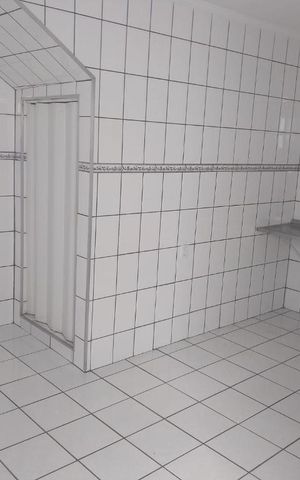 Casa à venda com 130m², 2 quartos e sem vaga Casa à venda com 130m², 2 quartos e sem vagaCozinha