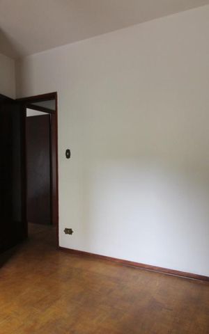 Casa para alugar com 121m², 3 quartos e 2 vagasQuarto 2