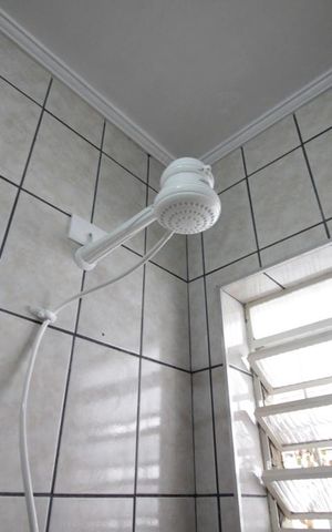 Casa para alugar com 121m², 3 quartos e 2 vagasChuveiro