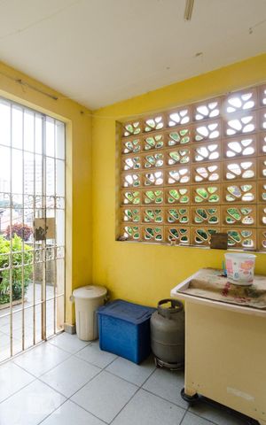 Casa para alugar com 400m², 4 quartos e 2 vagasÁrea de serviço