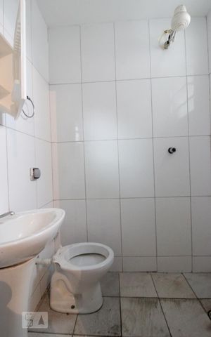 Casa para alugar com 40m², 1 quarto e sem vagaBanheiro