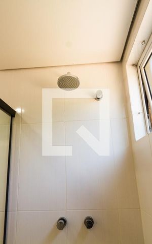 Apartamento à venda com 126m², 3 quartos e 1 vagaDetalhe do Banheiro da Suite