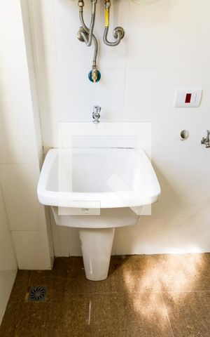 Apartamento à venda com 126m², 3 quartos e 1 vagaÁrea de Serviço - tanque