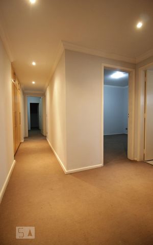Apartamento à venda com 435m², 4 quartos e 3 vagasCorredor
