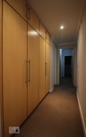 Apartamento à venda com 435m², 4 quartos e 3 vagasCorredor