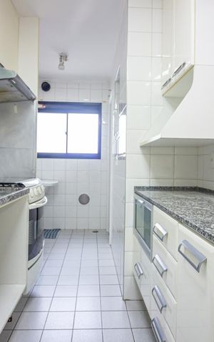 Apartamento à venda com 75m², 3 quartos e 2 vagas Apartamento à venda com 75m², 3 quartos e 2 vagasCozinha