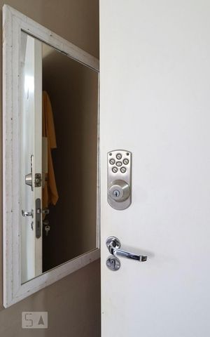 Apartamento para alugar com 63m², 3 quartos e 1 vagaFechadura eletrônica
