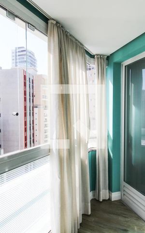 Apartamento à venda com 41m², 1 quarto e 1 vaga Apartamento à venda com 41m², 1 quarto e 1 vagaVaranda