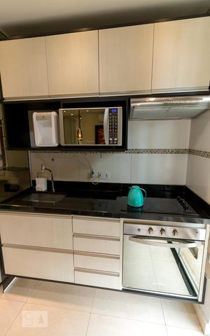 Studio para alugar com 36m², 1 quarto e 1 vagaCozinha - pia e armários