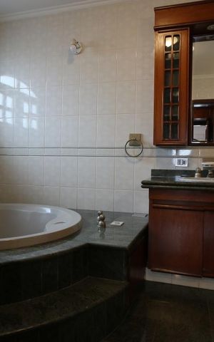 Casa à venda com 485m², 4 quartos e 7 vagassuite 3