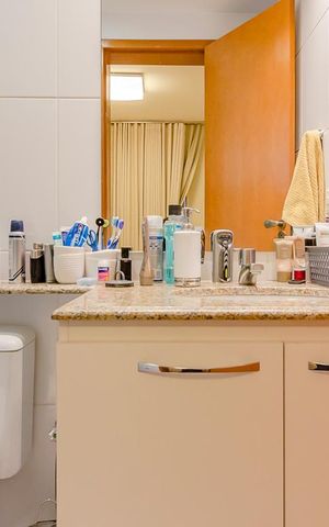 Apartamento para alugar com 90m², 3 quartos e 2 vagas Apartamento para alugar com 90m², 3 quartos e 2 vagasBanheiro da Suíte