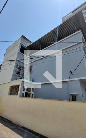 Casa de condomínio à venda com 240m², 3 quartos e 1 vaga Casa de condomínio à venda com 240m², 3 quartos e 1 vagaFachada