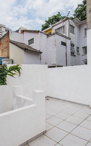 Casa à venda com 220m², 5 quartos e 1 vagaQuintal