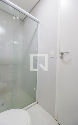 Apartamento à venda com 76m², 2 quartos e 2 vagasBanheiro Social