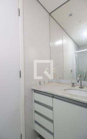 Apartamento à venda com 76m², 2 quartos e 2 vagasBanheiro Social