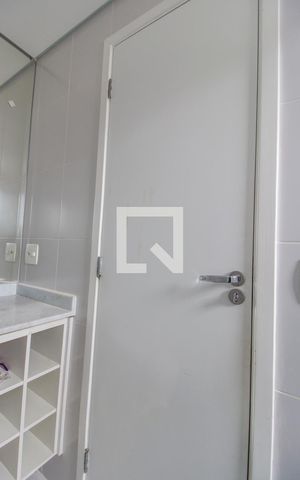 Apartamento à venda com 76m², 2 quartos e 2 vagasBanheiro da Suíte