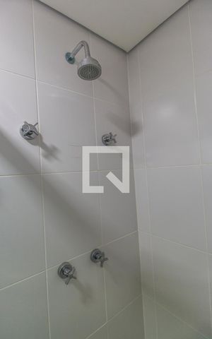 Apartamento à venda com 76m², 2 quartos e 2 vagasBanheiro Social