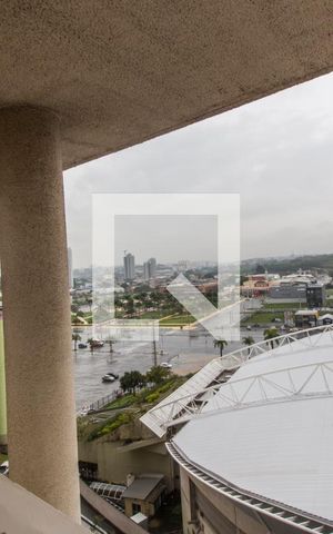 Apartamento à venda com 76m², 2 quartos e 2 vagasVista