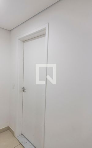 Apartamento à venda com 76m², 2 quartos e 2 vagasEntrada
